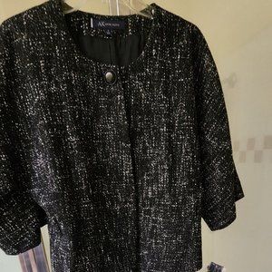 Anne Klein Black & White Jacket  Size 8, NWT